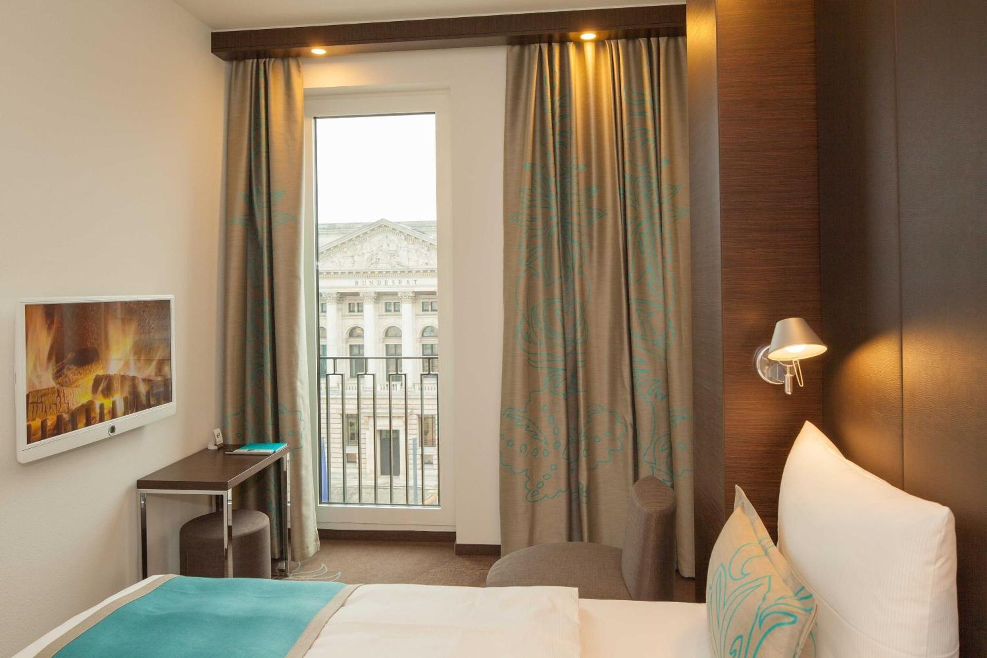 Motel One Berlin-Potsdamer Platz Exterior foto