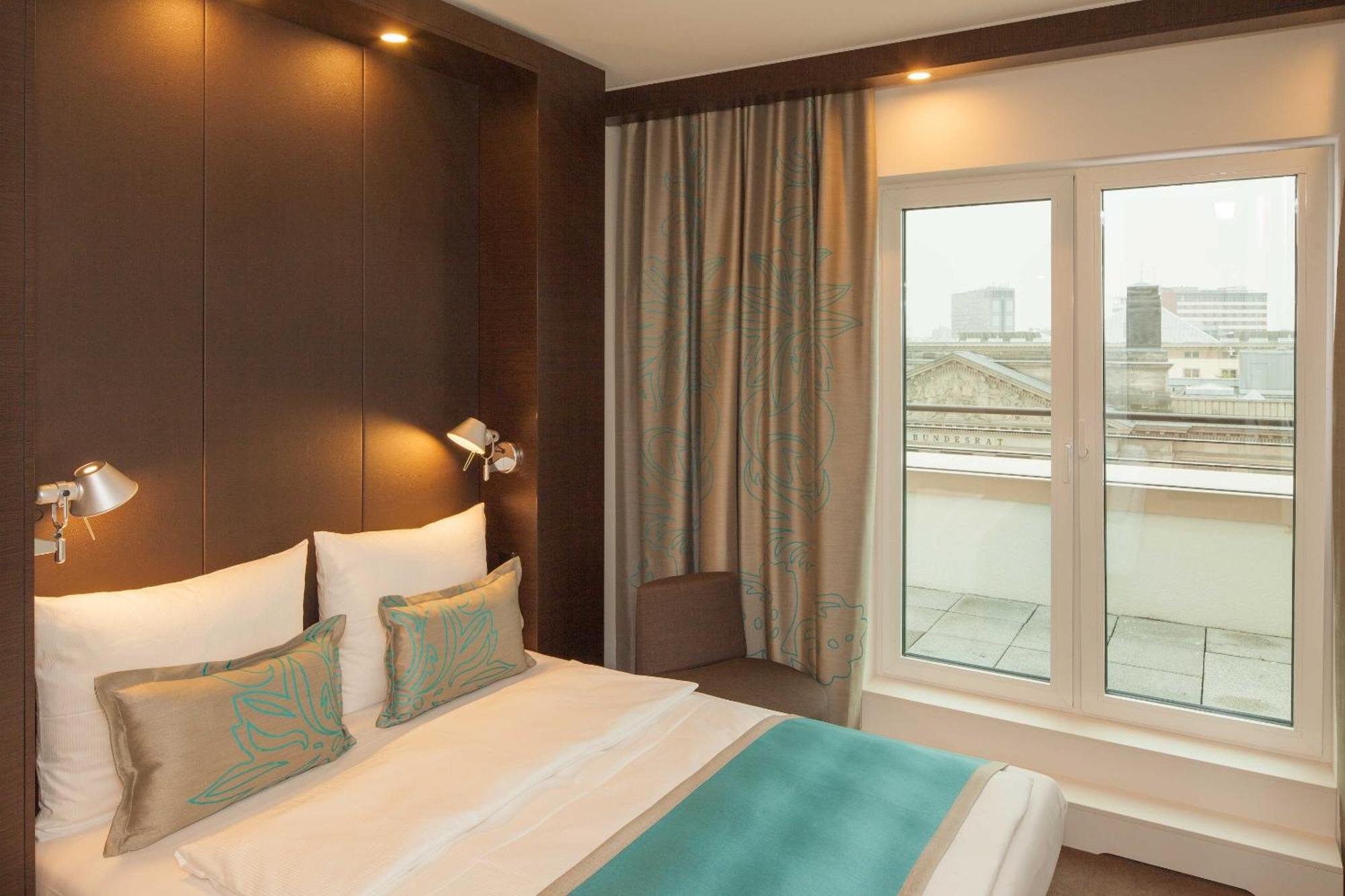 Motel One Berlin-Potsdamer Platz Exterior foto
